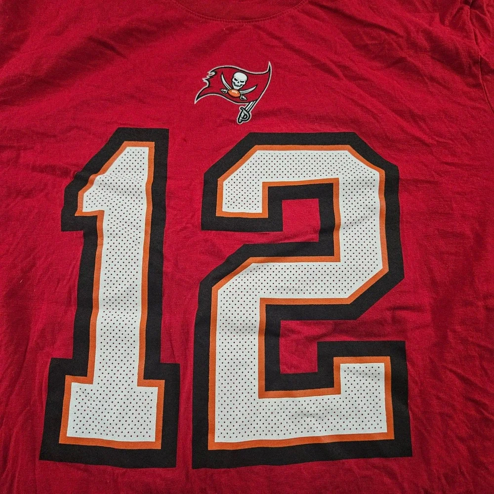 Nike NFL Tampa Bay Buccaneers Tom Brady 12 Red TShirt Mens XL The‎ Nike Tee